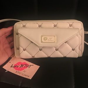New Betsy Johnson Quilted Wallet With Strap